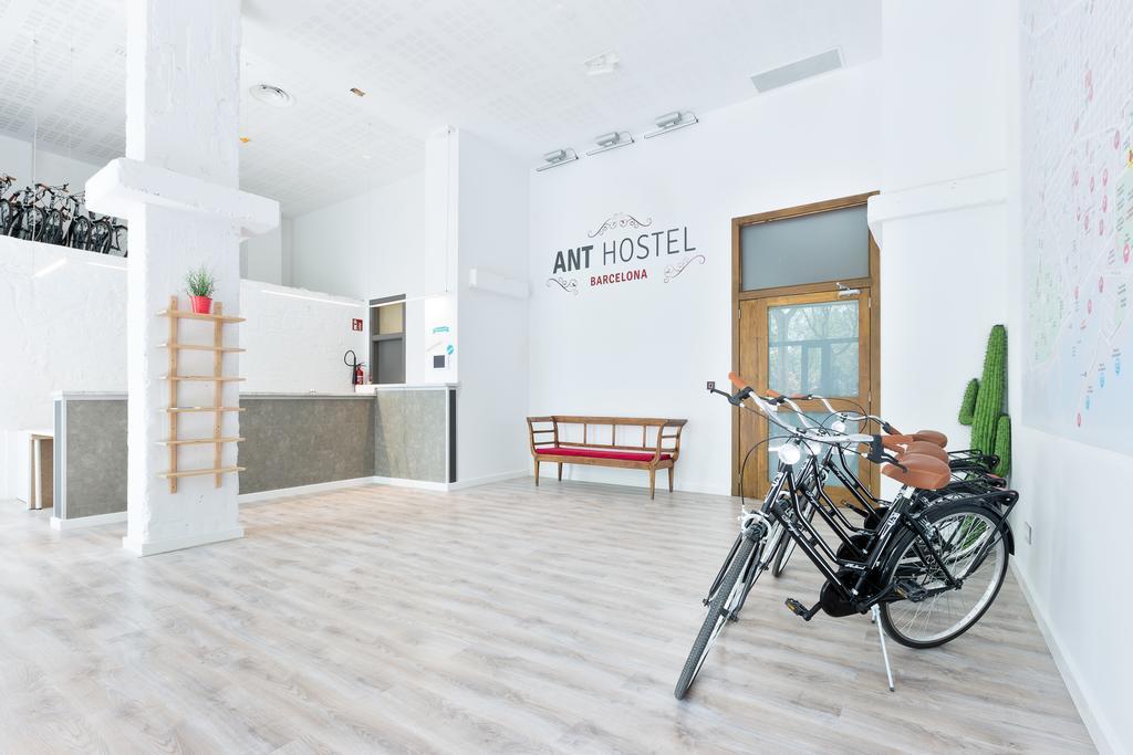 Ant Hostel Barcelona Exterior foto
